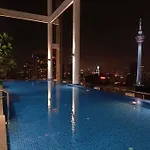Col 11B Modern Infinity Pool Klcc
