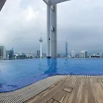 Col 11B Modern Infinity Pool Klcc