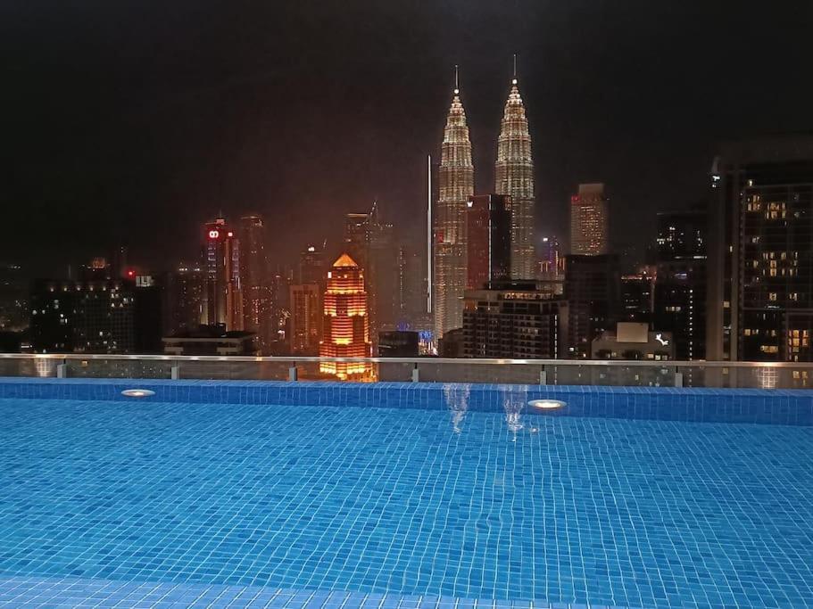 Col 11b Modern Infinity Pool Klcc * Kuala Lumpur
